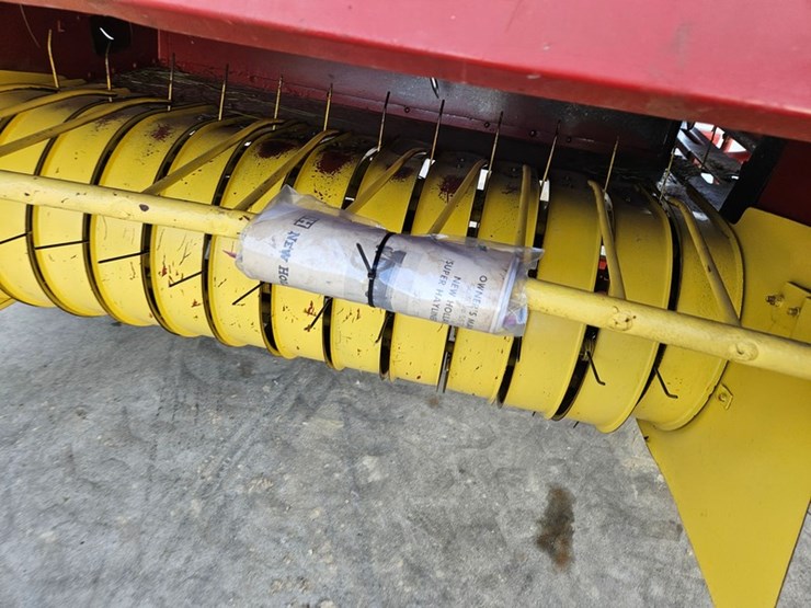 new-holland-268-image-33