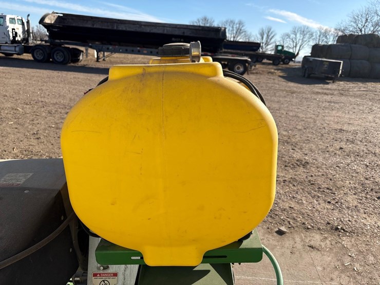 a1-60-gallon-3pt-mist-sprayer--1-owner-image-8