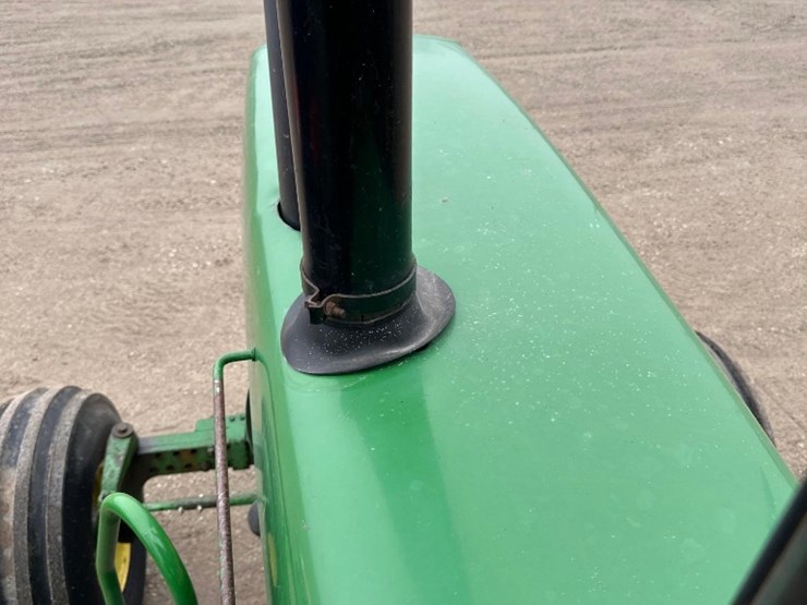 john-deere-4440-image-21