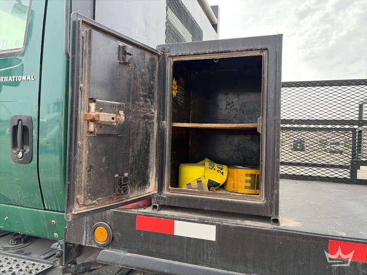 2006-international-7600-image-21