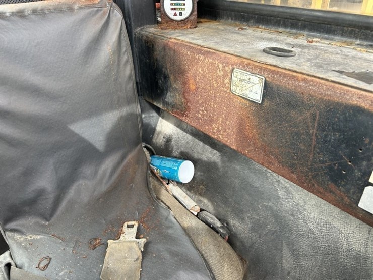 2009-caterpillar-ad55b-image-18