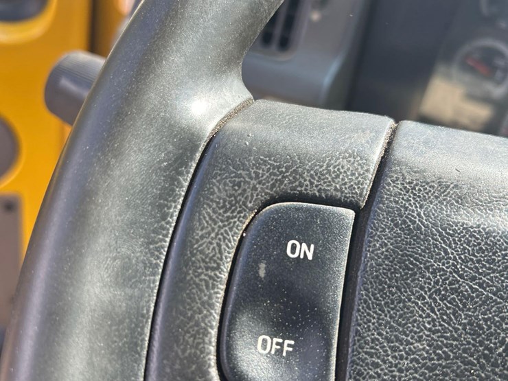 2007-sterling-l9500-image-60