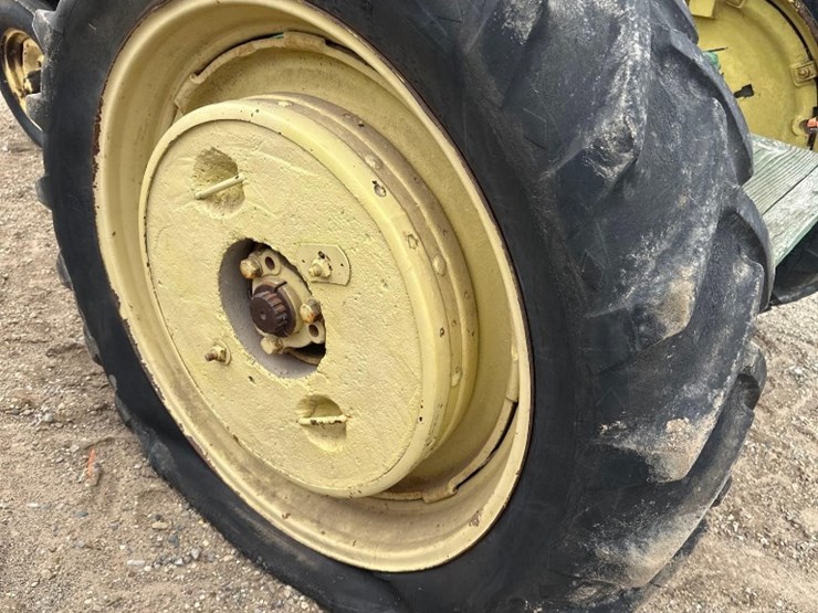 john-deere-a-image-9