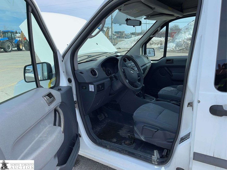 2012-ford-transit-connect-image-13