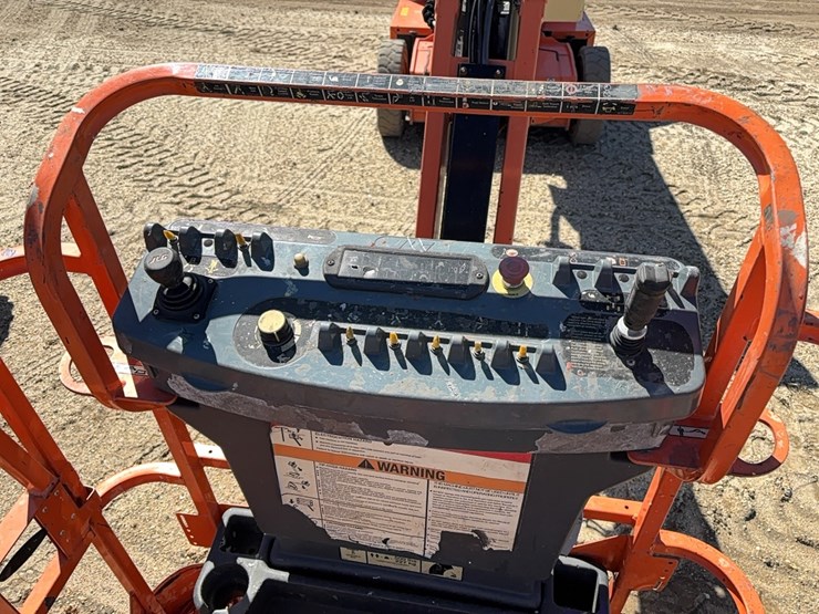 jlg-e400ajp-image-9