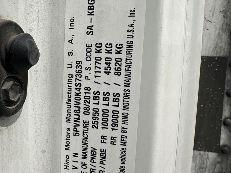 2019-hino-268-image-20