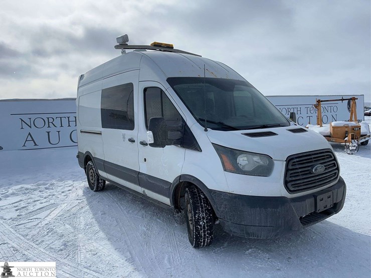 2016-ford-transit-image-7