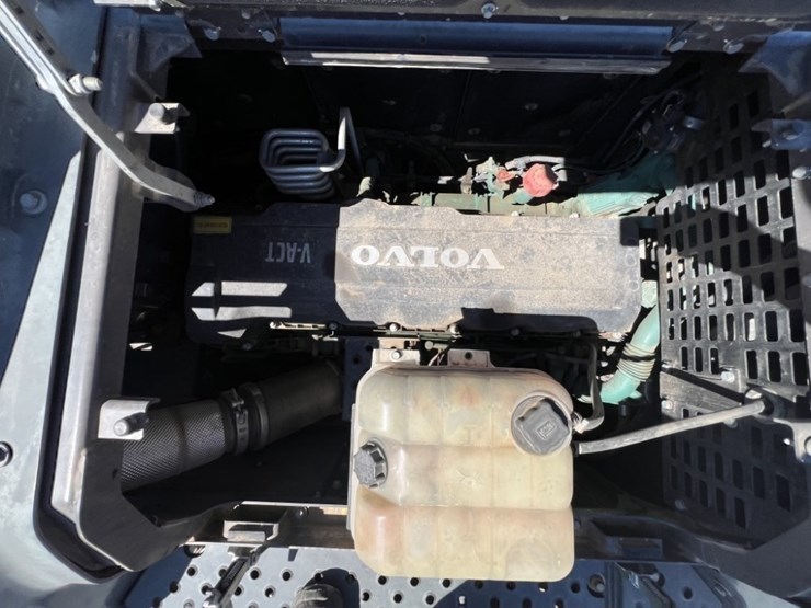 2019-volvo-ec380el-image-37