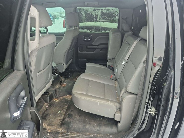 2015-chevrolet-silverado-1500-image-18