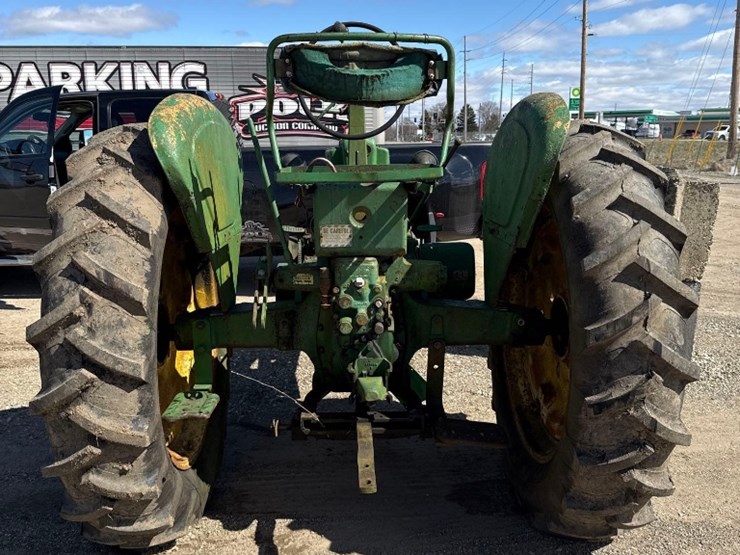 john-deere-b-image-5