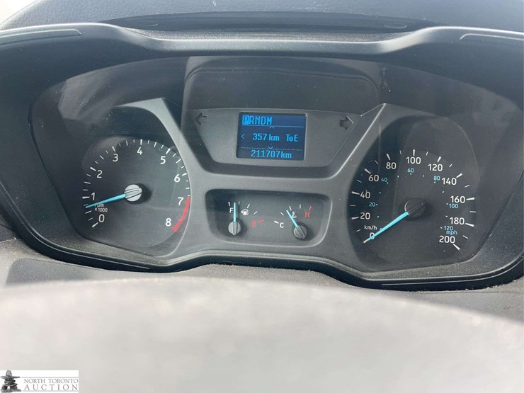 2015-ford-transit-image-14