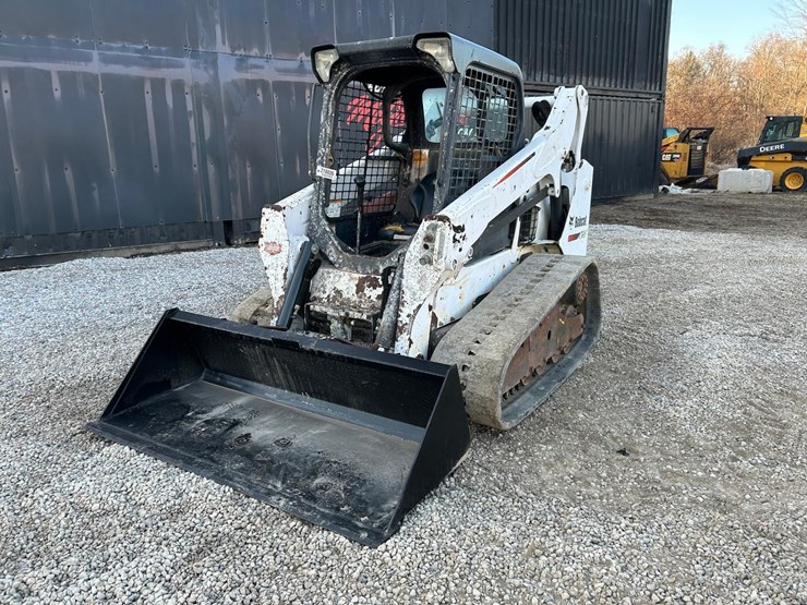 2015-bobcat-t590-image-8