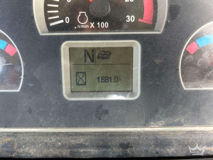 2013-caterpillar-420f-image-7