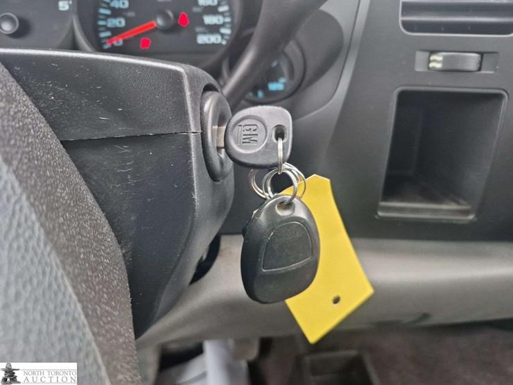 2011-gmc-sierra-1500-image-18