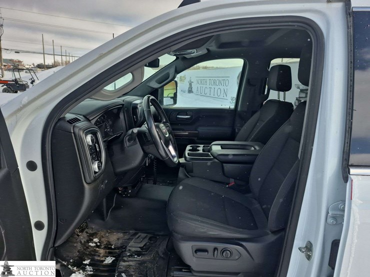 2020-gmc-sierra-2500hd-image-13