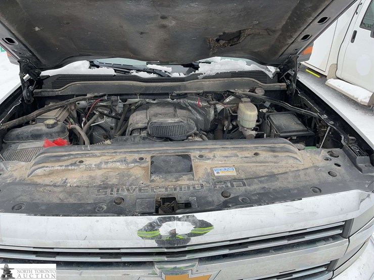 2016-chevrolet-silverado-2500hd-image-10