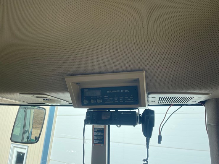 1997-john-deere-7810-image-70