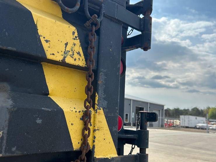 2007-sterling-l9500-image-19