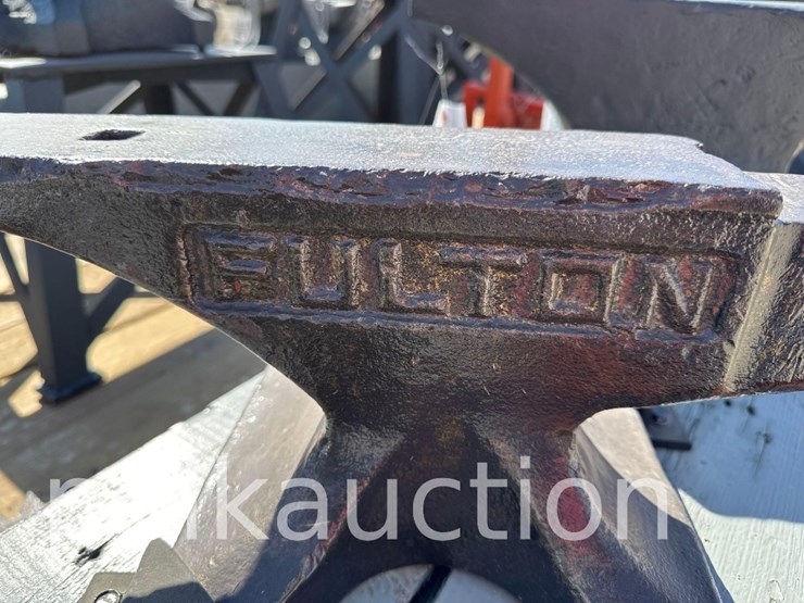 1731---21.5"-x-3.5"-anvil---from-the-harlan-beer-estate-image-2