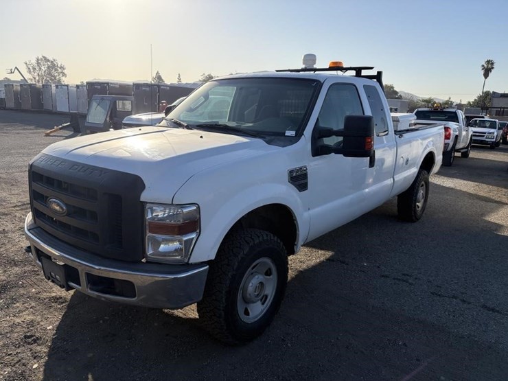 2008-ford-f350-image-1