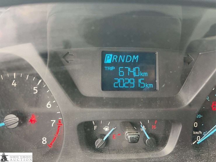 2016-ford-transit-image-15