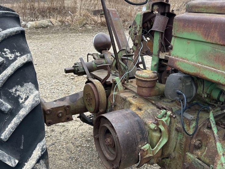 john-deere-b-image-5