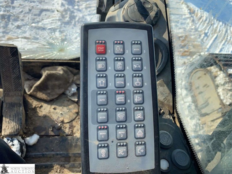 liebherr-r946-lc-image-11