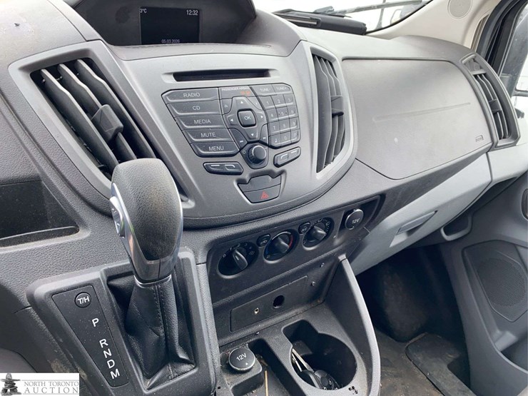 2017-ford-transit-image-15