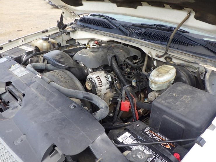 2003-chevrolet-1500-image-8