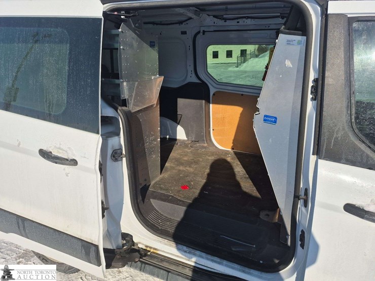2014-ford-transit-connect-image-26