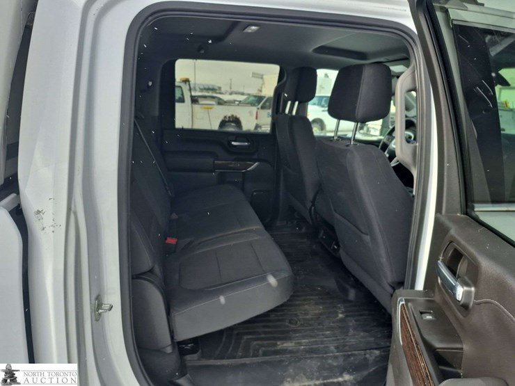 2020-gmc-sierra-2500hd-image-28