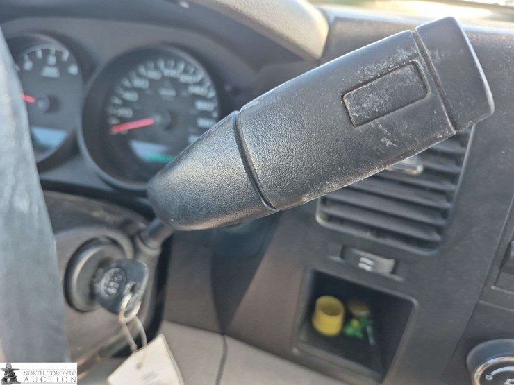 2008-chevrolet-silverado-1500-image-17