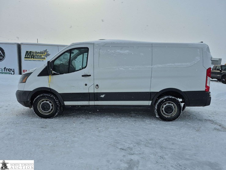 2016-ford-transit-image-2