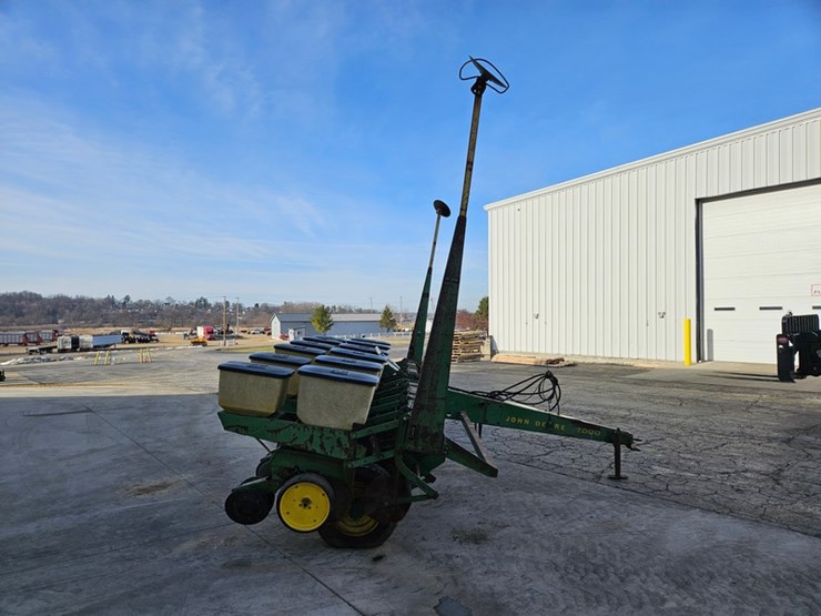 john-deere-7000-image-6