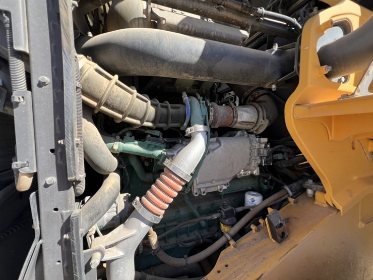 2020-volvo-l70h-image-44