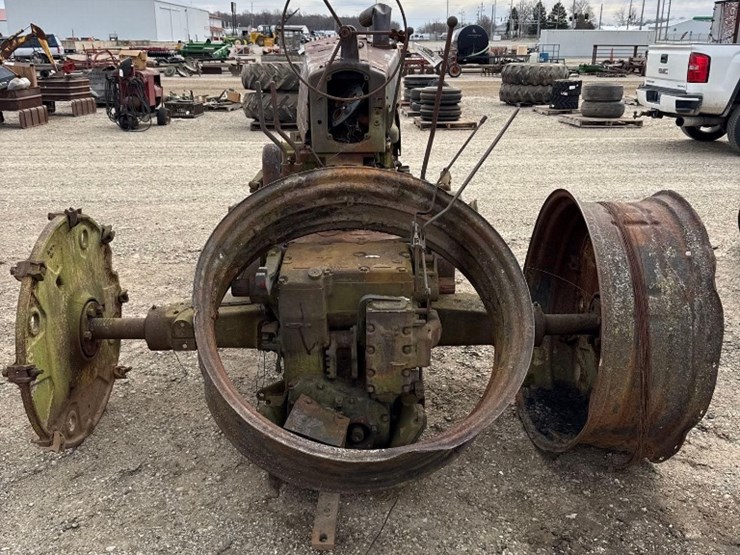 john-deere-720-image-5