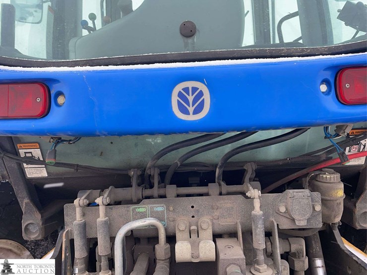 2014-new-holland-tv6070-image-30