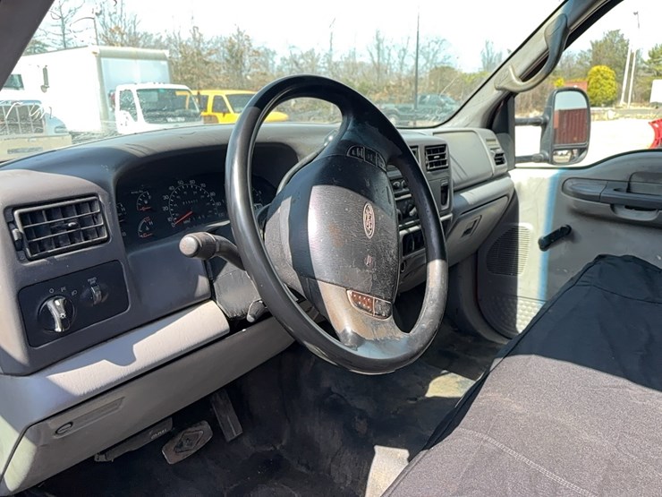 2000-ford-f450-image-12