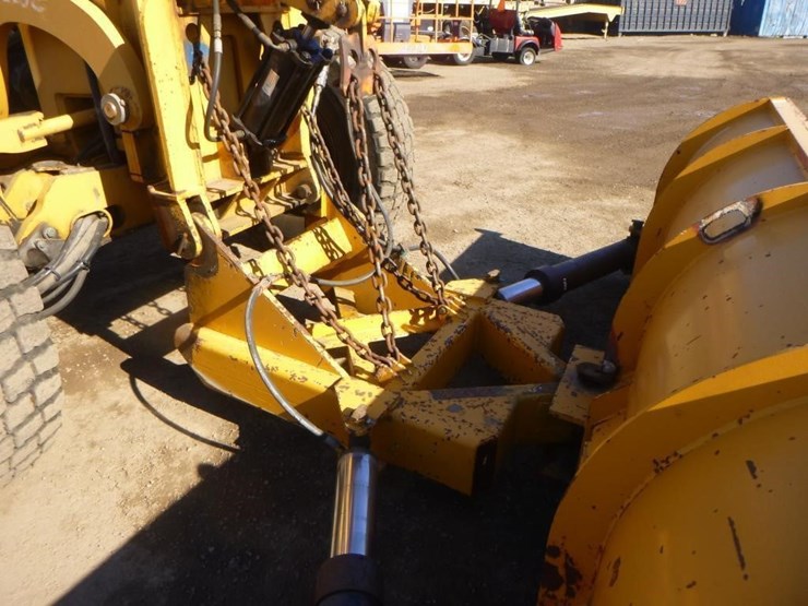 2008-deere-772d-image-16