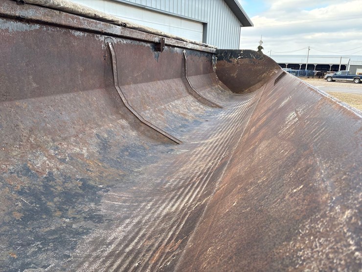 2015-smithco-side-dump-image-59