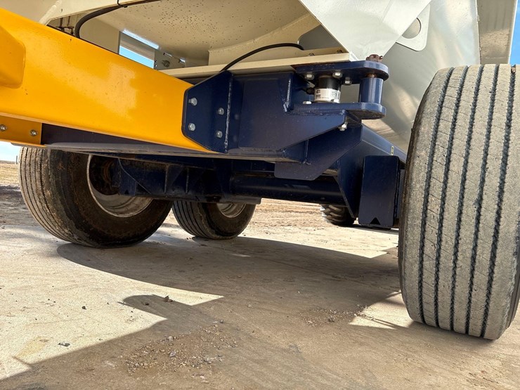 2024-herd-boss-6160-mixer-wagon--1-owner-image-20