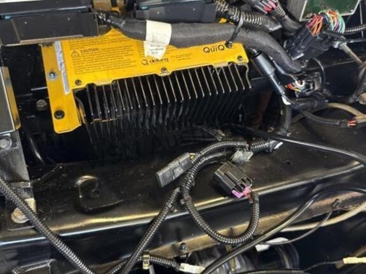 2011-polaris-ev-electric-utility-cart-image-21