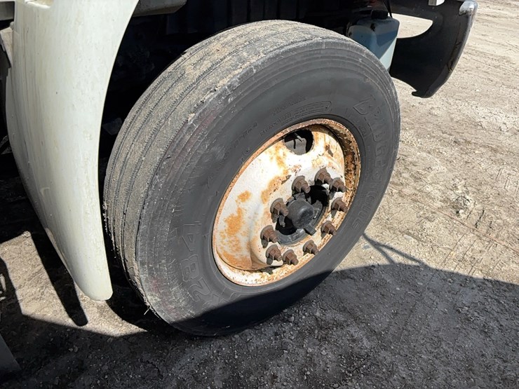 2015-international-durastar-4300-image-12