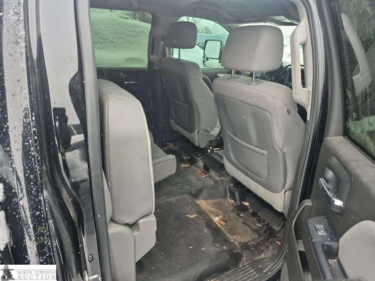 2015-chevrolet-silverado-1500-image-22