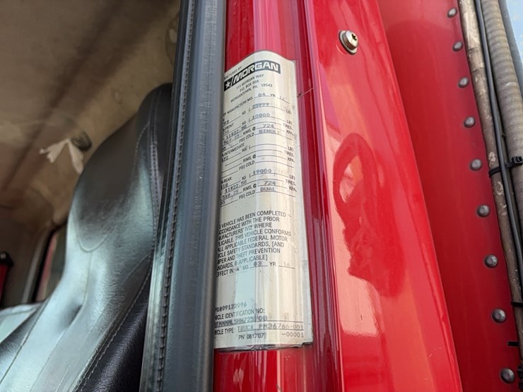 2017-international-durastar-4300-image-14