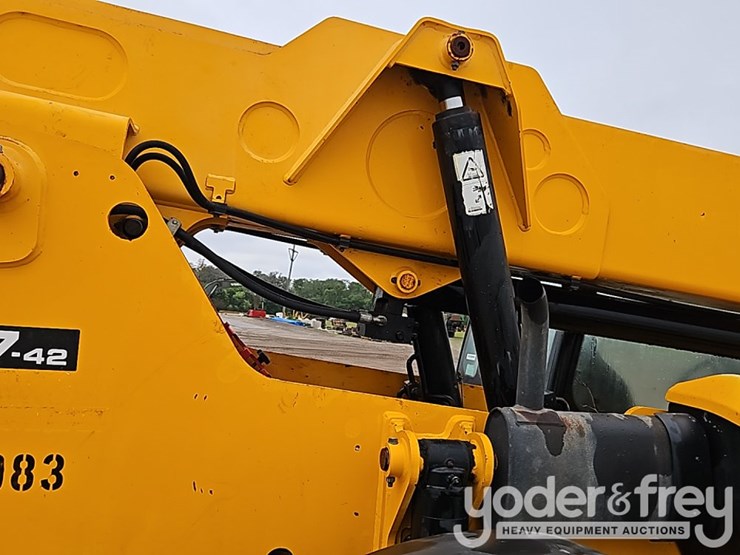 2017-jcb-507-42-image-9