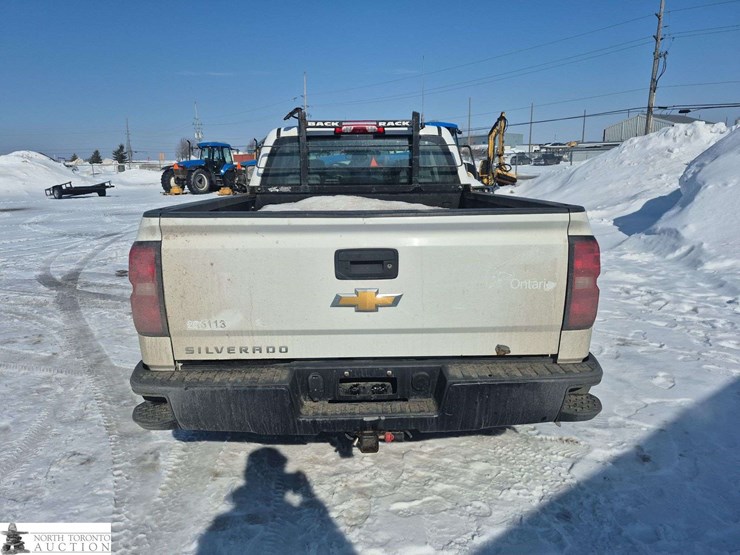 2017-chevrolet-silverado-1500-image-4