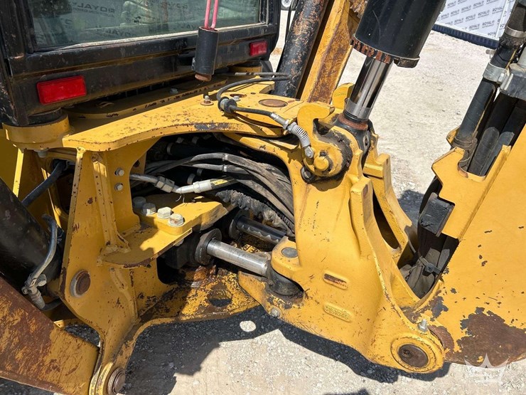 2011-caterpillar-420e-image-24