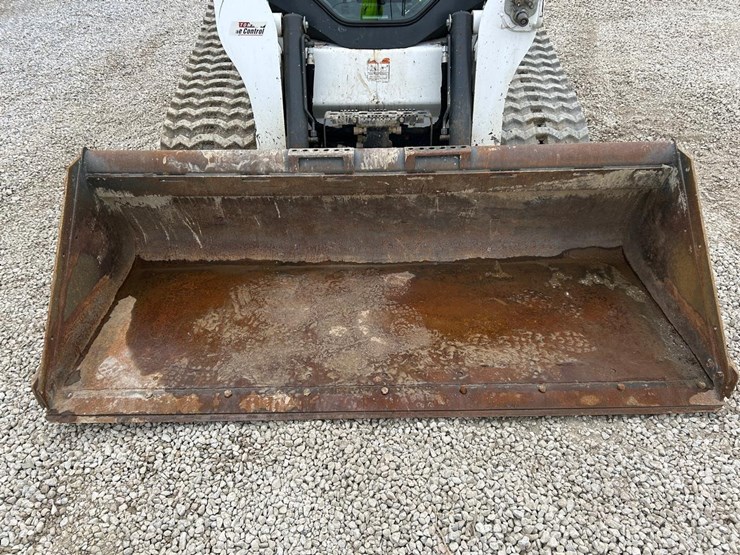2022-bobcat-t740-image-9