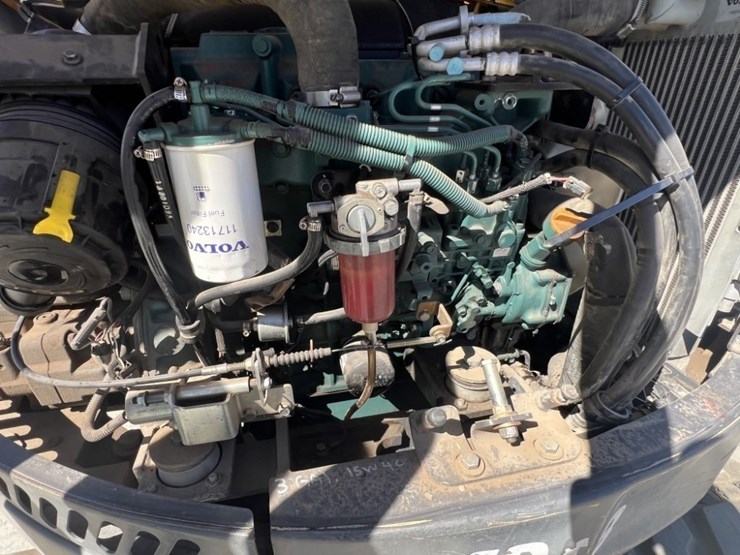 2013-volvo-ecr58-image-22